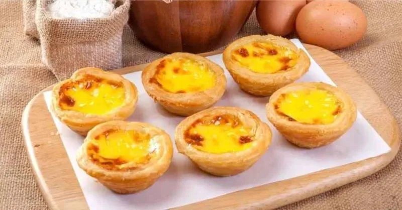 Hướng dẫn cách làm bánh trứng nướng thơm ngon tại nhà