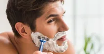 Hướng dẫn c&aacute;ch cạo r&acirc;u đ&uacute;ng chuẩn hiệu quả tại nh&agrave;