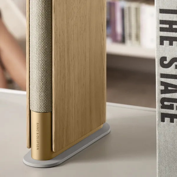Loa Bluetooth B&O Beosound Emerge Gold