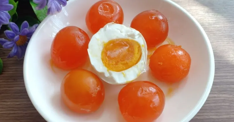 Hướng dẫn cách làm trứng gà muối đơn giản, dễ thành công