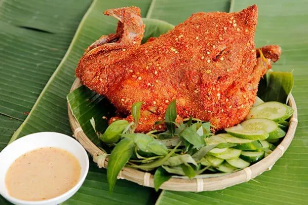 Cách làm gà nướng nguyên con bằng nồi chiên không dầu