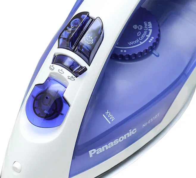 Bàn ủi hơi nước Panasonic NI-E510TDRA