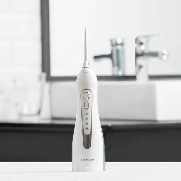 Máy Tăm Nước Không Dây Lock&Lock Cordless Oral Irrigator 200ml ENR156BLU