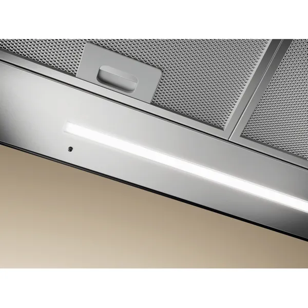 Máy Hút Mùi Áp Tường Electrolux LFT829X
