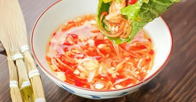 Cách làm nước mắm chua ngọt ăn bánh xèo ngon chuẩn vị