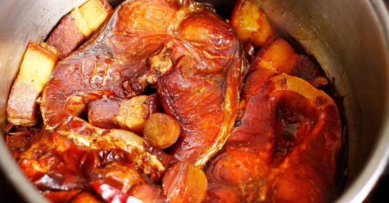 Cách làm cá kho riềng sả đậm đà, bắt cơm, không bị tanh