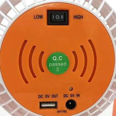 Quạt sạc Comet CRF0105 2