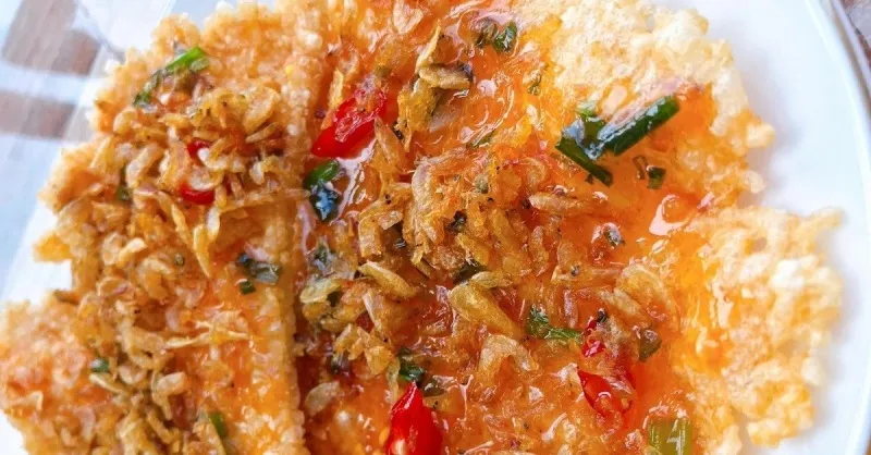 Cách làm cơm cháy bằng nồi chiên không dầu giòn rụm