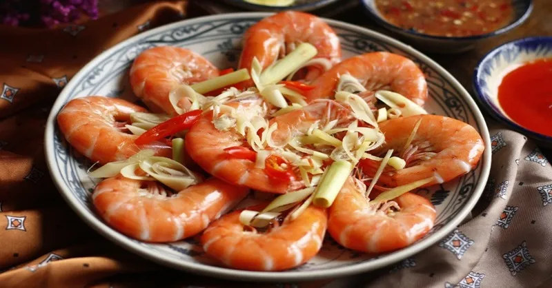 Cách làm tôm hấp sả thơm lừng, ngọt thịt đơn giản tại nhà