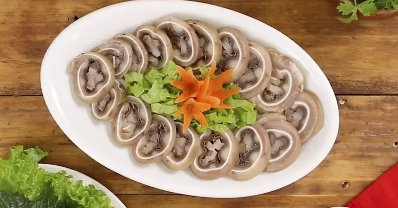 Cách làm tai heo cuộn mộc nhĩ giòn dai, đơn giản tại nhà