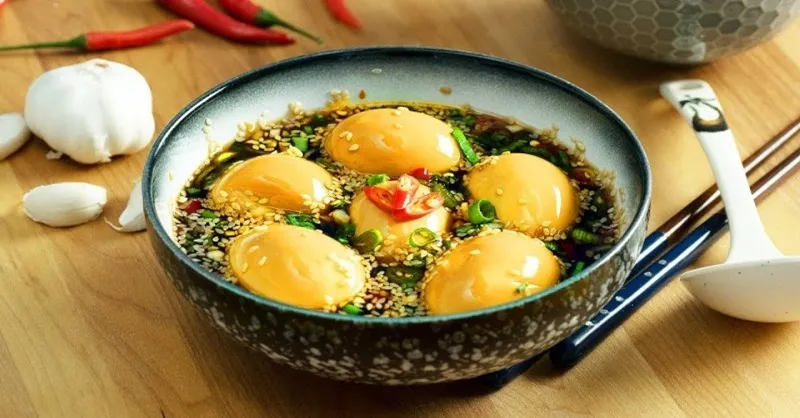 Cách làm trứng ngâm tương không tanh, đậm đà chuẩn gu