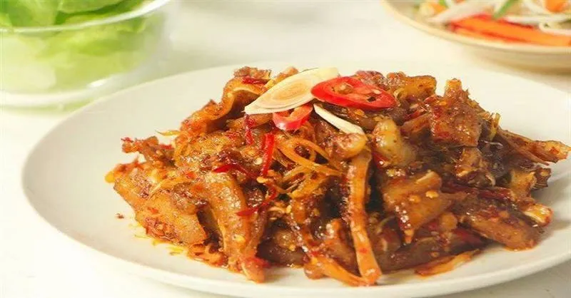 Cách làm da heo xào sả ớt thơm ngon, đậm đà tại nhà
