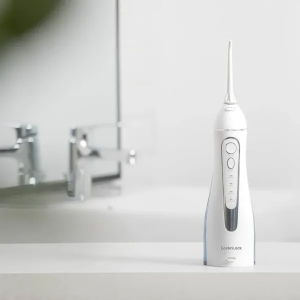 Máy Tăm Nước Không Dây Lock&Lock Cordless Oral Irrigator 200ml ENR156BLU