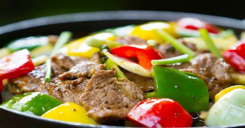 4 Cách làm bò xào ớt chuông ngon đúng điệu, bò mềm ngọt tự nhiên