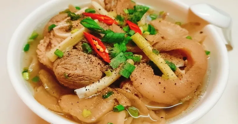 Cách nấu giò heo hầm củ cải muối thơm ngon, bổ dưỡng