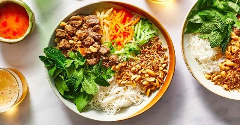Cách làm bún thịt nướng bằng nồi chiên không dầu đơn giản tại nhà
