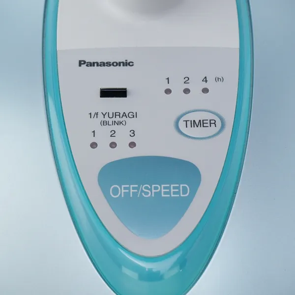 Quạt Đứng Panasonic F-307KH Màu Xanh
