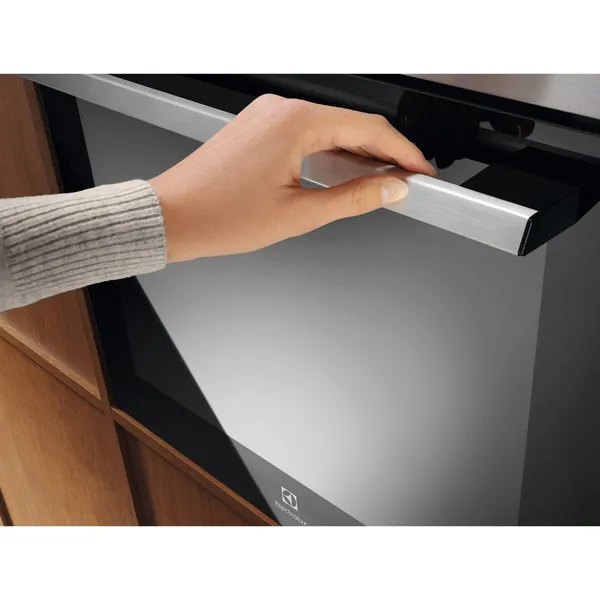 Lò Nướng Âm Tủ Electrolux KOHHE00BX 65 Lít