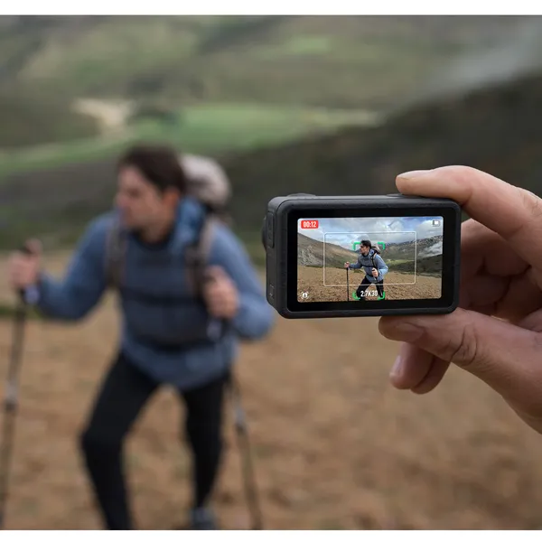 Camera hành động DJI Osmo Action 5 Pro Adventure Combo