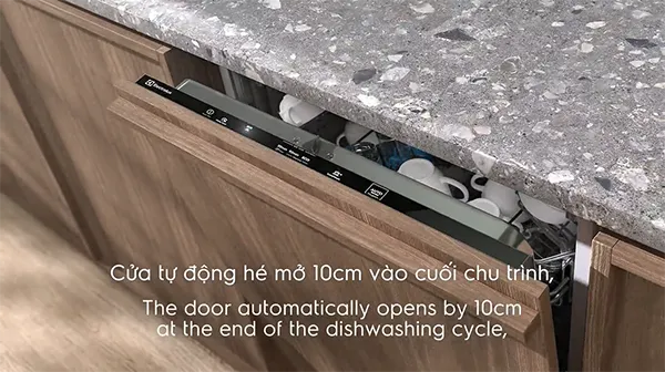 Công nghệ sấy khô AirDry trên máy rửa chén Electrolux