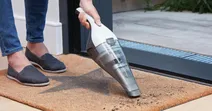 C&aacute;ch sử dụng m&aacute;y h&uacute;t bụi cầm tay an to&agrave;n v&agrave; hiệu quả