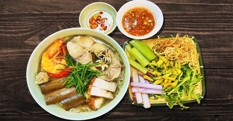 Cách nấu bún mắm đậm đà, hương vị hài hòa chuẩn miền Tây