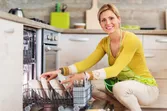 Kinh nghiệm mua m&aacute;y rửa ch&eacute;n b&aacute;t được đ&aacute;nh gi&aacute; cao cho gia đ&igrave;nh