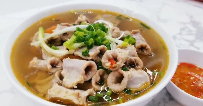 2 cách nấu canh lòng heo đơn giản, bổ dưỡng tại nhà