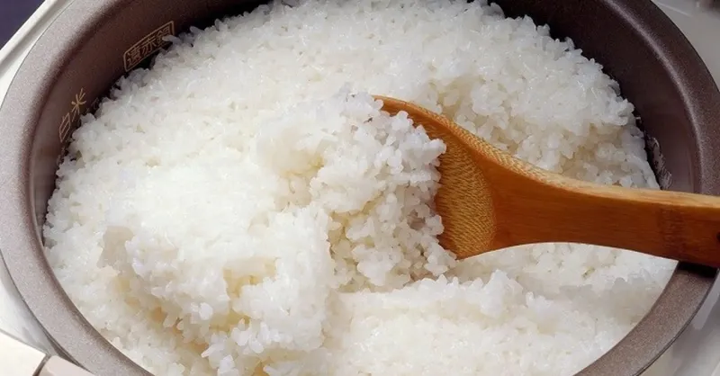 Cách nấu cơm tấm bằng nồi cơm điện dẻo thơm, chuẩn Sài Gòn