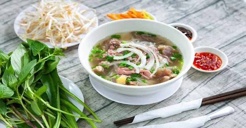 3 Cách nấu phở bò Hà Nội chuẩn vị, dễ làm tại nhà