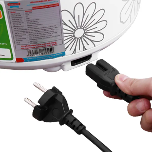 Nồi Cơm Điện Sunhouse SHD8603 1.8 Lít