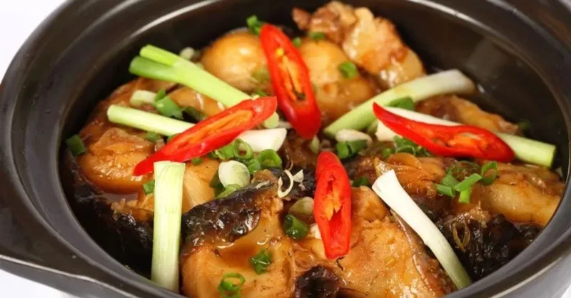 Cách làm cá lóc kho tộ đậm đà chuẩn vị, đưa cơm hết sẩy