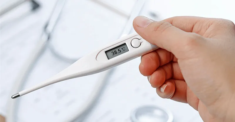 Nhiệt kế điện tử: Hướng dẫn sử dụng & đọc kết quả đúng cách