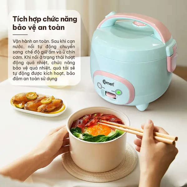 Nồi Cơm Điện Nắp Gài Comet CM8002