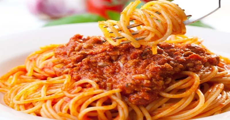 Cách làm mì Spaghetti béo ngậy với 3 công thức siêu đơn giản