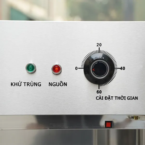 Tủ Sấy Chén Bát Tiệt Trùng Dung Tích Lớn Fujihome DD300A