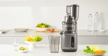 Hướng dẫn c&aacute;ch sử dụng m&aacute;y &eacute;p chậm đ&uacute;ng chuẩn v&agrave; k&eacute;o d&agrave;i tuổi thọ m&aacute;y