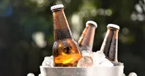 C&aacute;ch l&agrave;m bia sệt bằng tủ đ&ocirc;ng đơn giản tại nh&agrave;