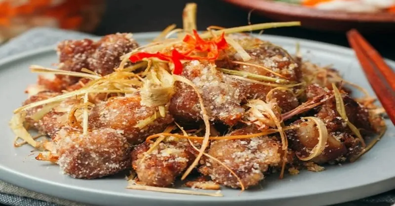 Cách làm sườn sụn heo rang muối thơm giòn, đậm vị