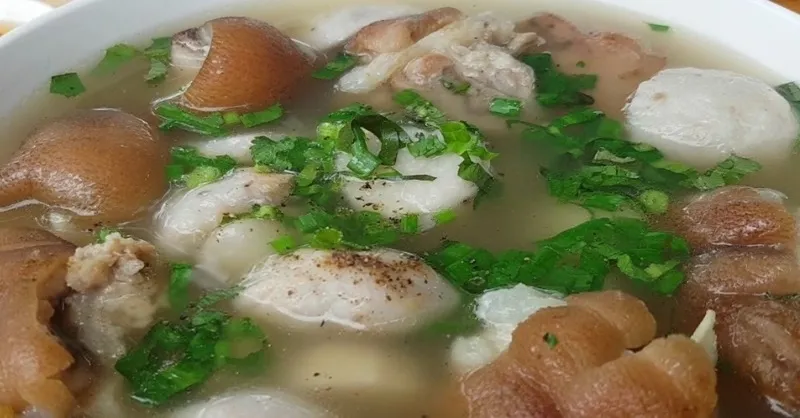 Cách nấu canh đuôi heo hầm khoai ngọt mát, bổ dưỡng