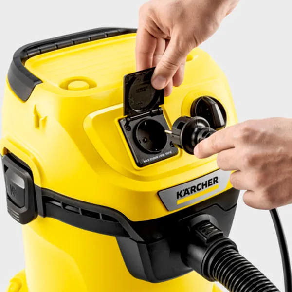 Máy Hút Bụi Khô Và Ướt Karcher WD 3 P - Châu Âu